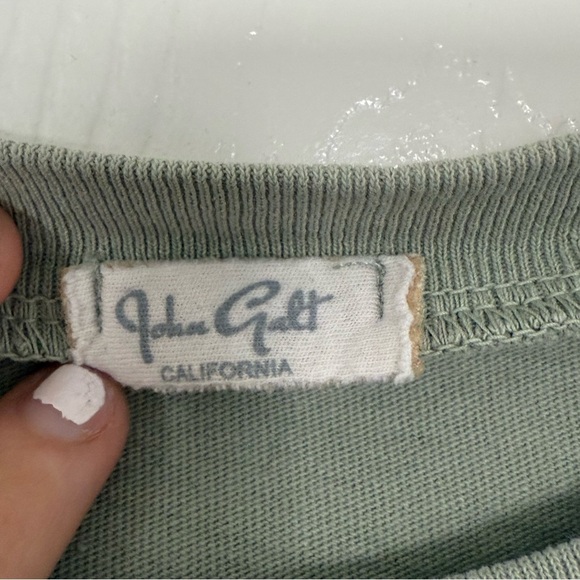 Brandy Melville sage Green T-Shirt - Picture 2 of 2